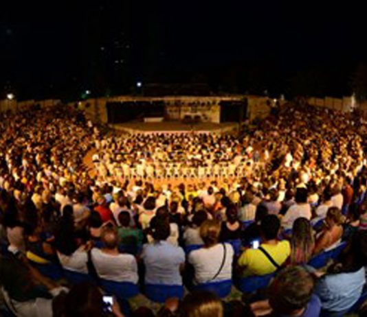 Kadıköy Belediyesi Tiyatro Festivali